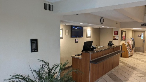 Red Roof Inn San Antonio - Airport image 2