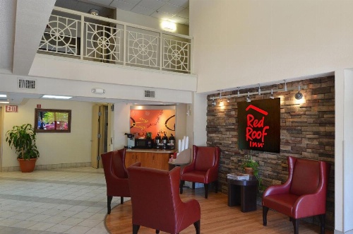 Red Roof Inn San Antonio - Airport image 22