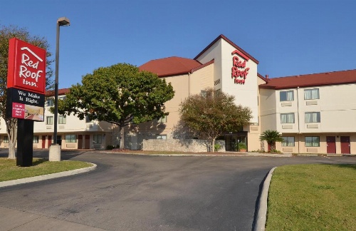 Red Roof Inn San Antonio - Airport image 23
