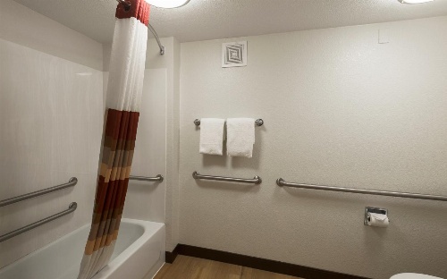 Red Roof Inn San Antonio - Airport image 4